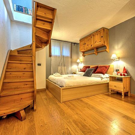 库马约尔Casa Julie - Accogliente Rifugio Nella Quiete - Cour 0157公寓 外观 照片