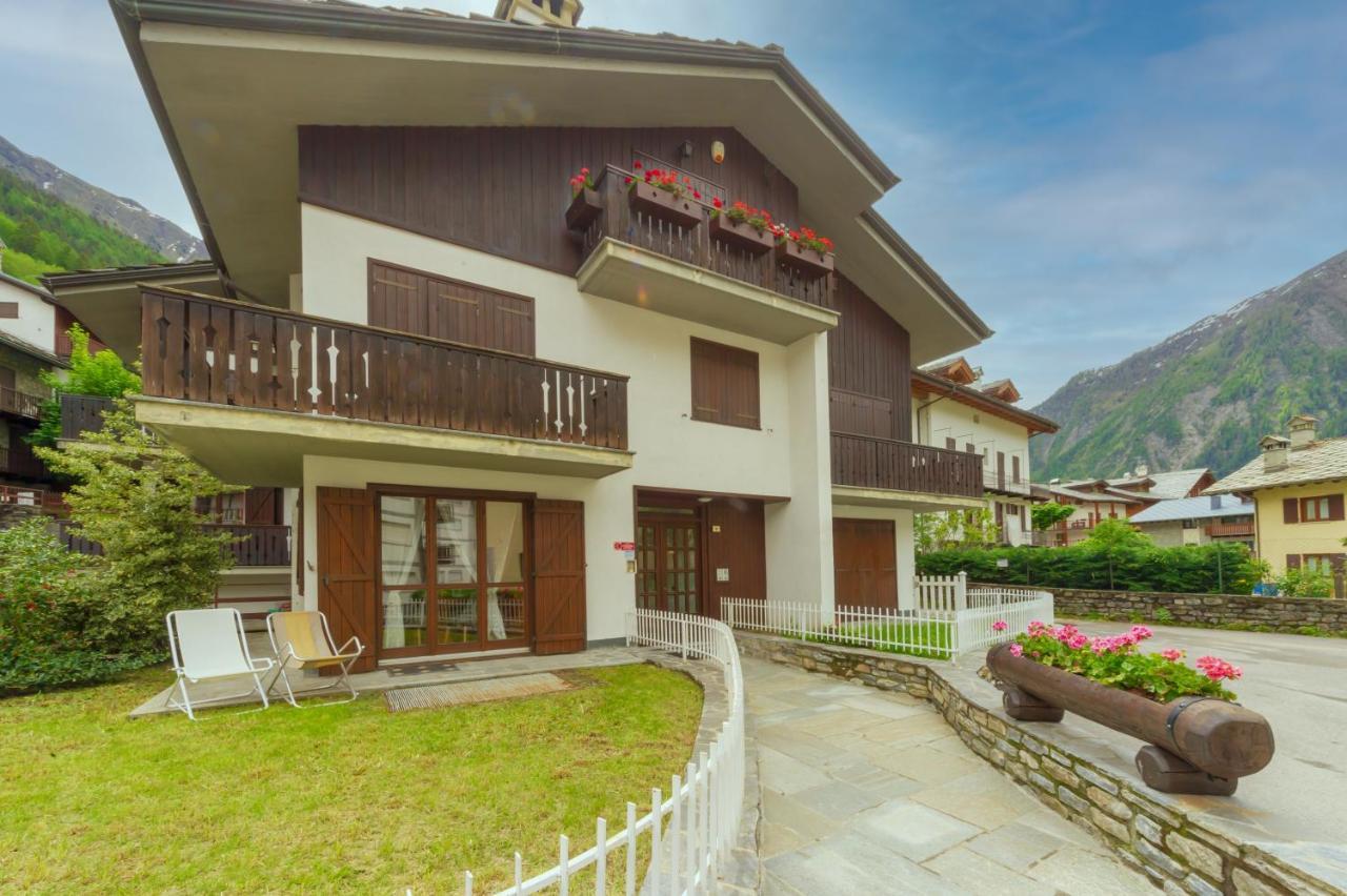 库马约尔Casa Julie - Accogliente Rifugio Nella Quiete - Cour 0157公寓 外观 照片